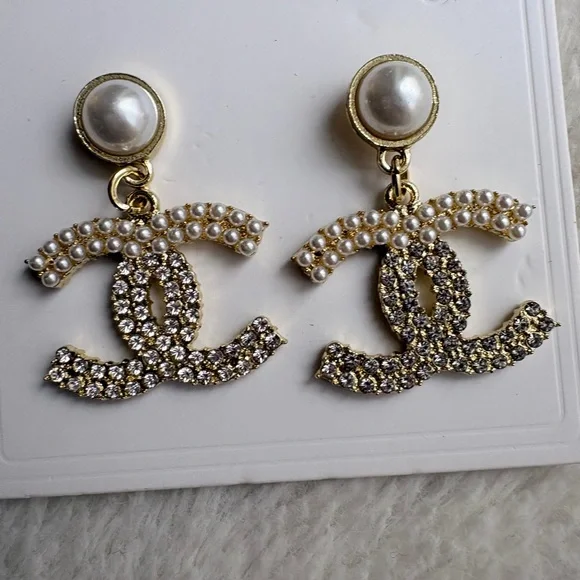 CHANEL Gold and Cream Pearl Logo Earrings - Picture 4 of 4